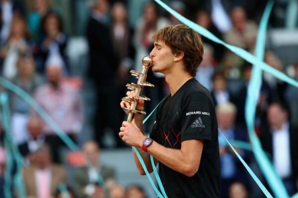 受伤病困扰 受伤病困扰